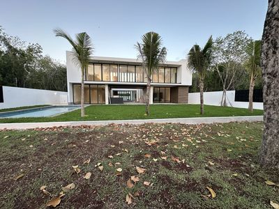 Residencia de Lujo sobre Terreno de 1,200 m² | Lagos del Sol, imagen 49
