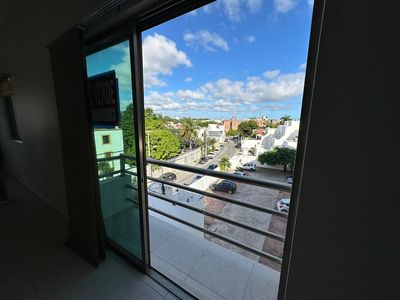 Amplio Departamento en Venta en Cancún Centro 2 Recámaras con 2 Estacionamientos Techados y Alberca, imagen 18