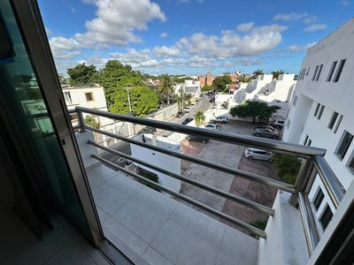 Amplio Departamento en Venta en Cancún Centro 2 Recámaras con 2 Estacionamientos Techados y Alberca, imagen 17