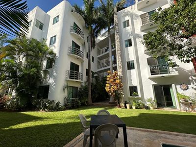 Amplio Departamento en Venta en Cancún Centro 2 Recámaras con 2 Estacionamientos Techados y Alberca, imagen 34