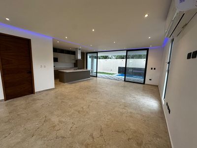 Casa en Venta en Residencial Río | 4 Recámaras, Recámara en Planta Baja, Alberca y Lote en Esquina, imagen 6
