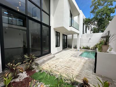 Casa en Venta en Via Cumbres Cancún 3 niveles, imagen 32