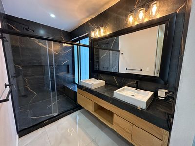 Casa en Venta en Via Cumbres Cancún 3 niveles, imagen 18