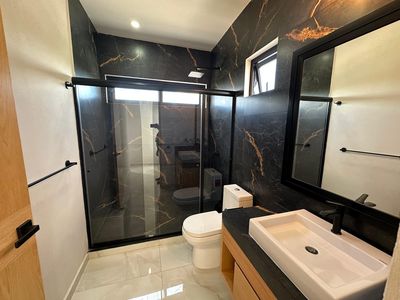 Casa en Venta en Via Cumbres Cancún 3 niveles, imagen 24