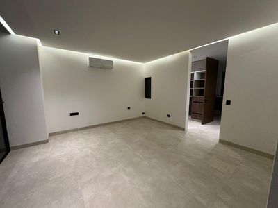 Casa en Venta en Cancún en Esquina con Alberca y Estacionamiento para 8 Autos, imagen 12